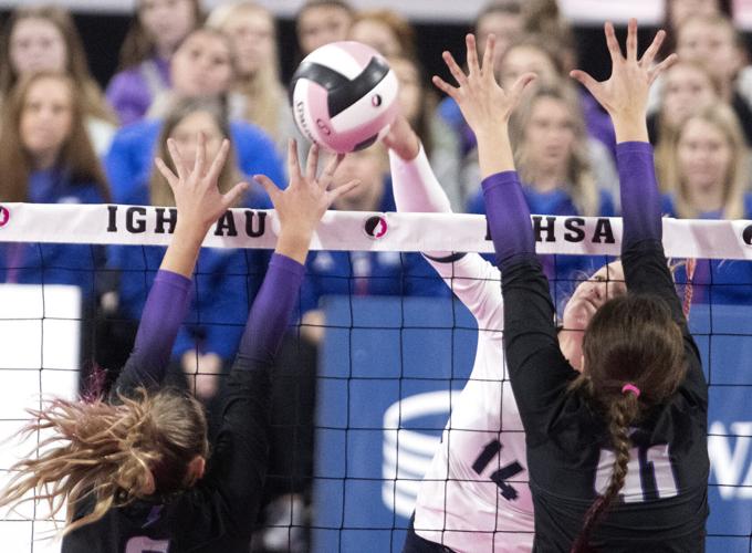 Sioux Center drops state volleyball championship match in three sets