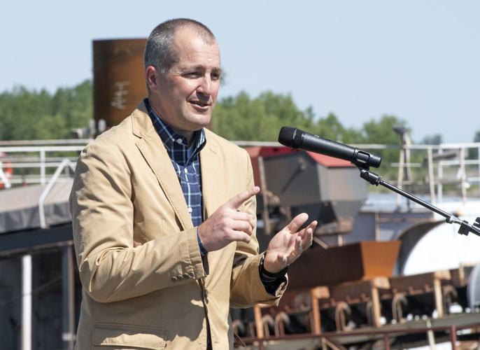 Missouri River barge terminal officially opens near Blencoe, Iowa