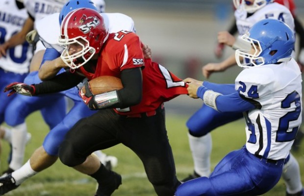A&A Auto Rental >> Photos: Bennington at South Sioux City football : South Sioux City High School A&A Auto Rental >> Photos: Bennington at South Sioux City football : South Sioux City High School