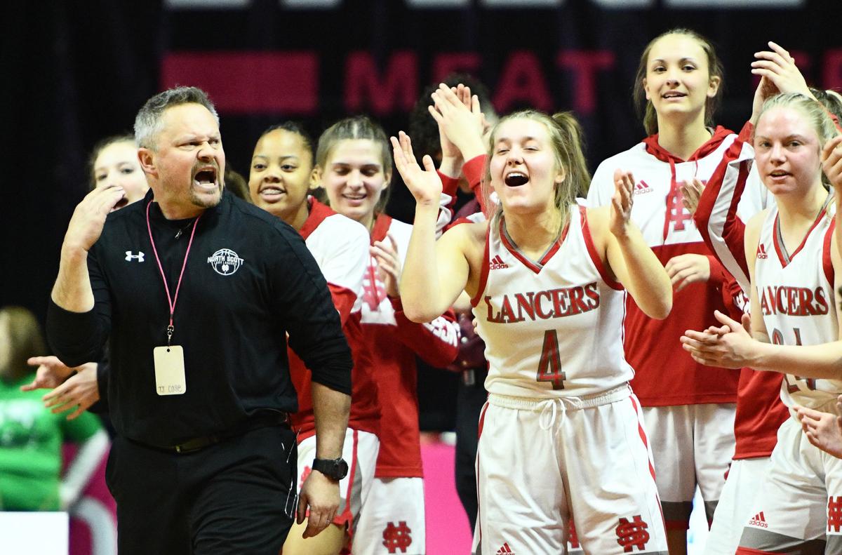 Photos Class 4a And 1a Iowa Girls Basketball Tournament