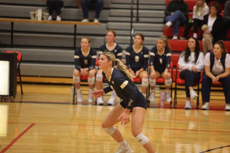 Bishop Heelan sweeps Le Mars to take MRAC title