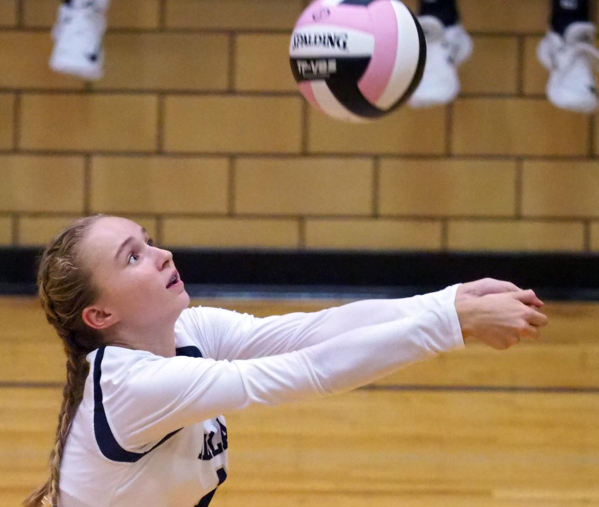 Council Bluffs Thomas Jefferson at Heelan volleyball
