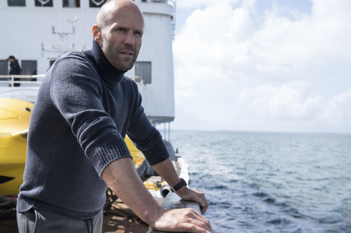 Review The Meg Isn T A Bigger Jaws Just A Louder Film Entertainment Siouxcityjournal Com