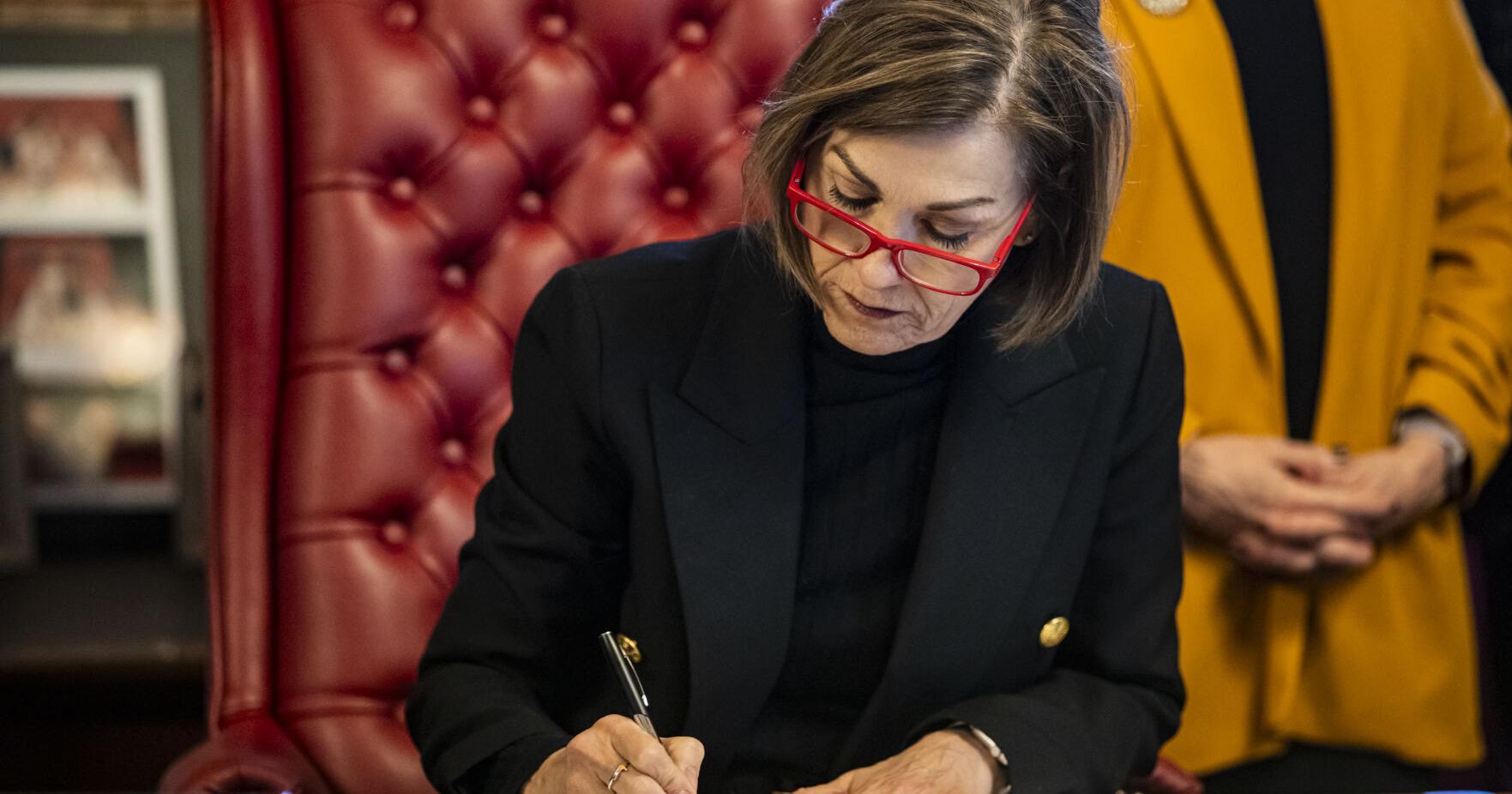 Iowa's gender balance law repeald - Vimarsana News