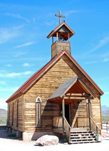 Travel Goldfield Ghost Town