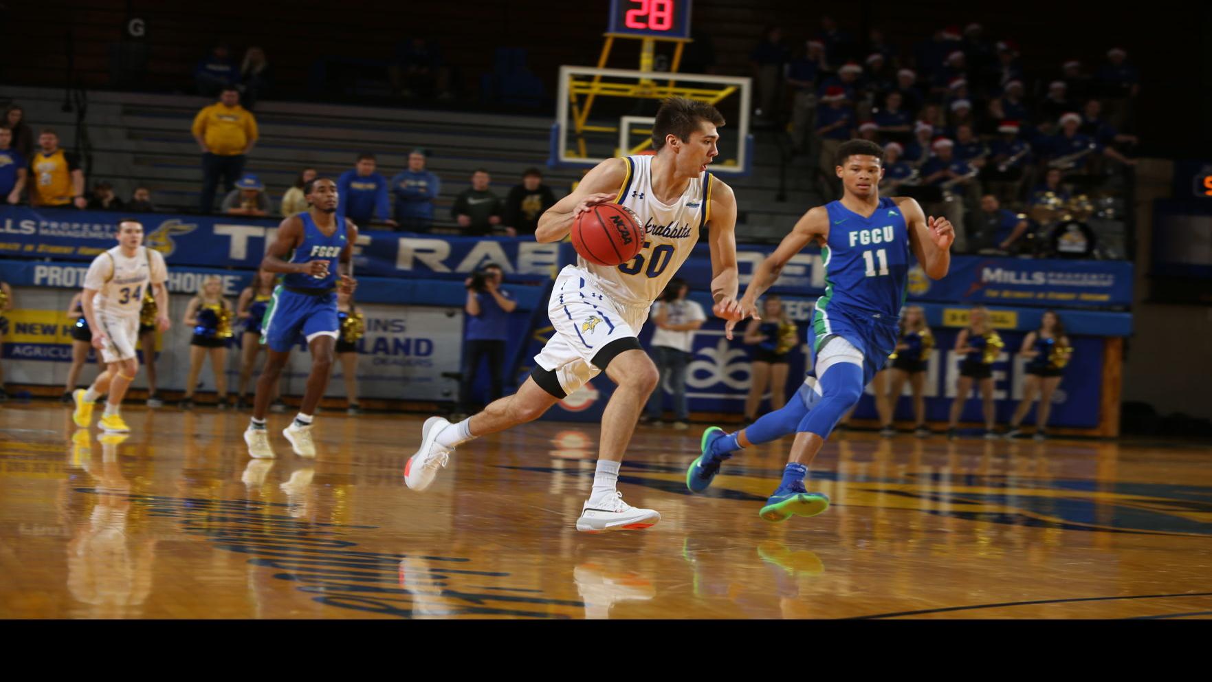Winnebago Native David Wingett Finding His Role At South Dakota
