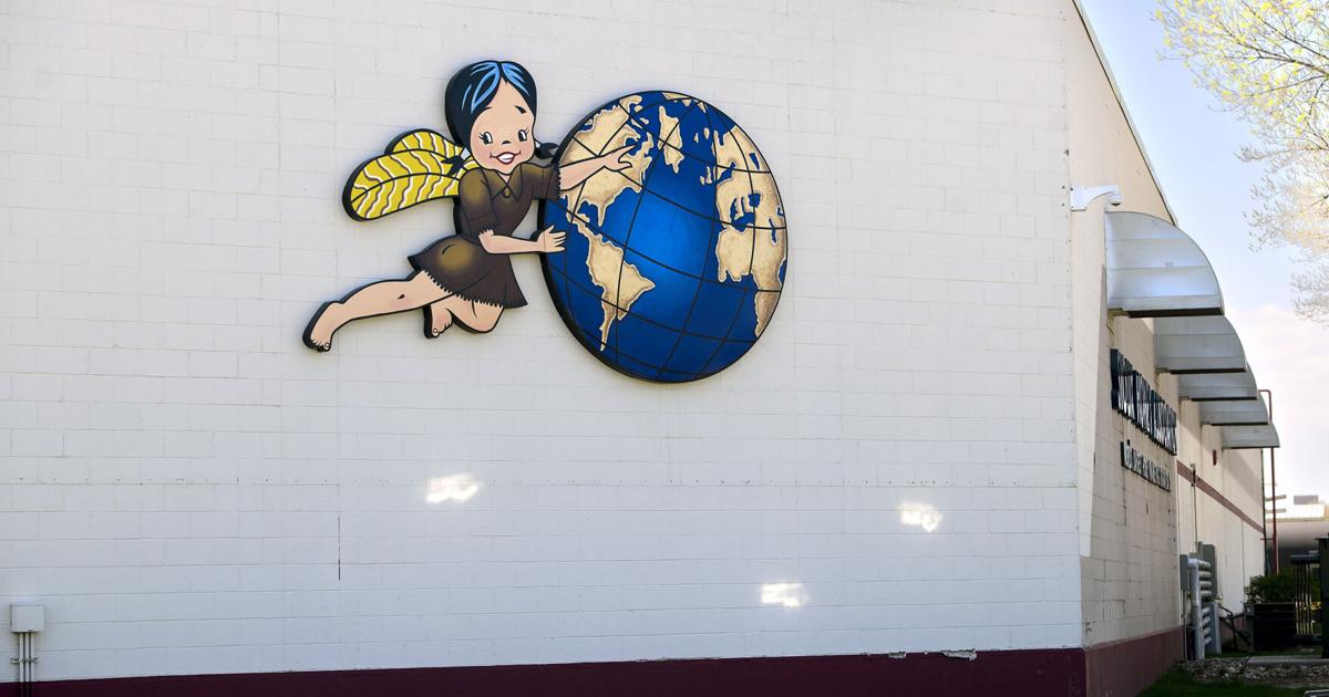 City Council approves contract for Sioux Honey project