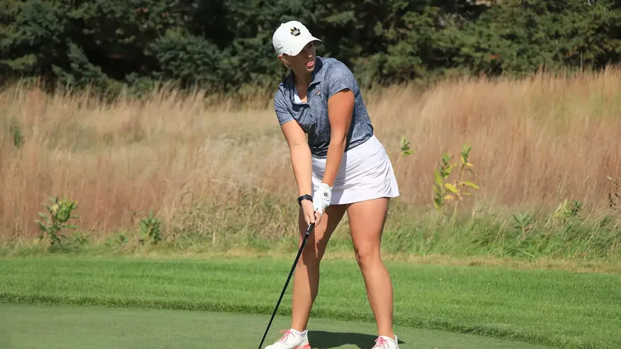 Johnson sets new 54-hole scoring record to lead Wildcats at Central Region Preview