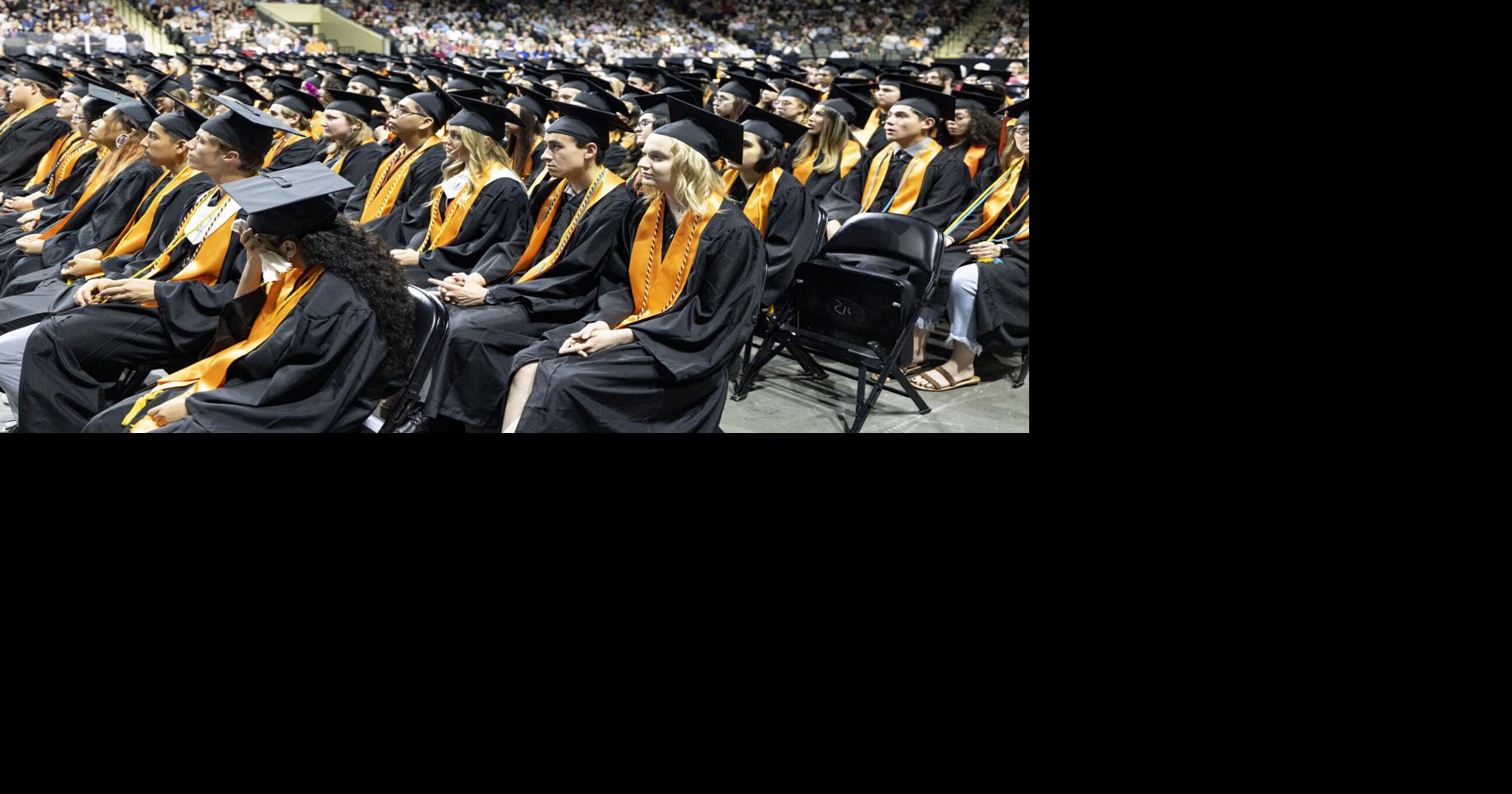PHOTOS 2022 Sioux City East graduation