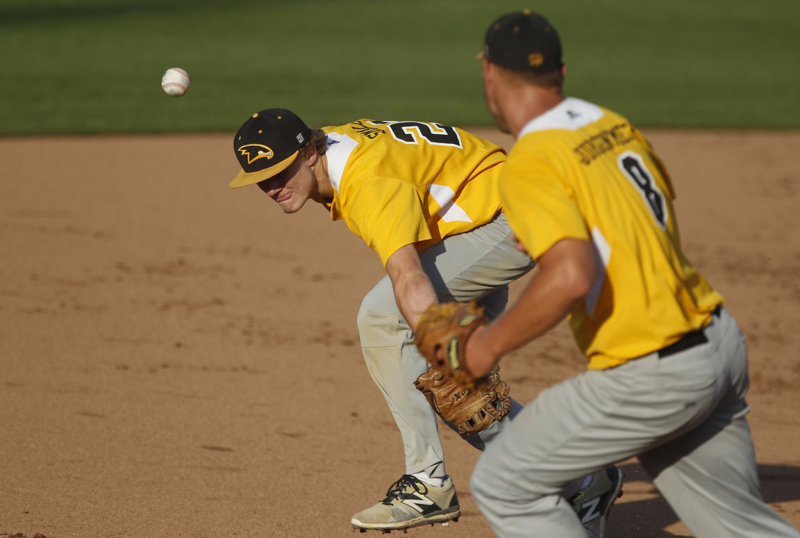 STATE BASEBALL Columbus shuts down potent Hinton offense Baseball