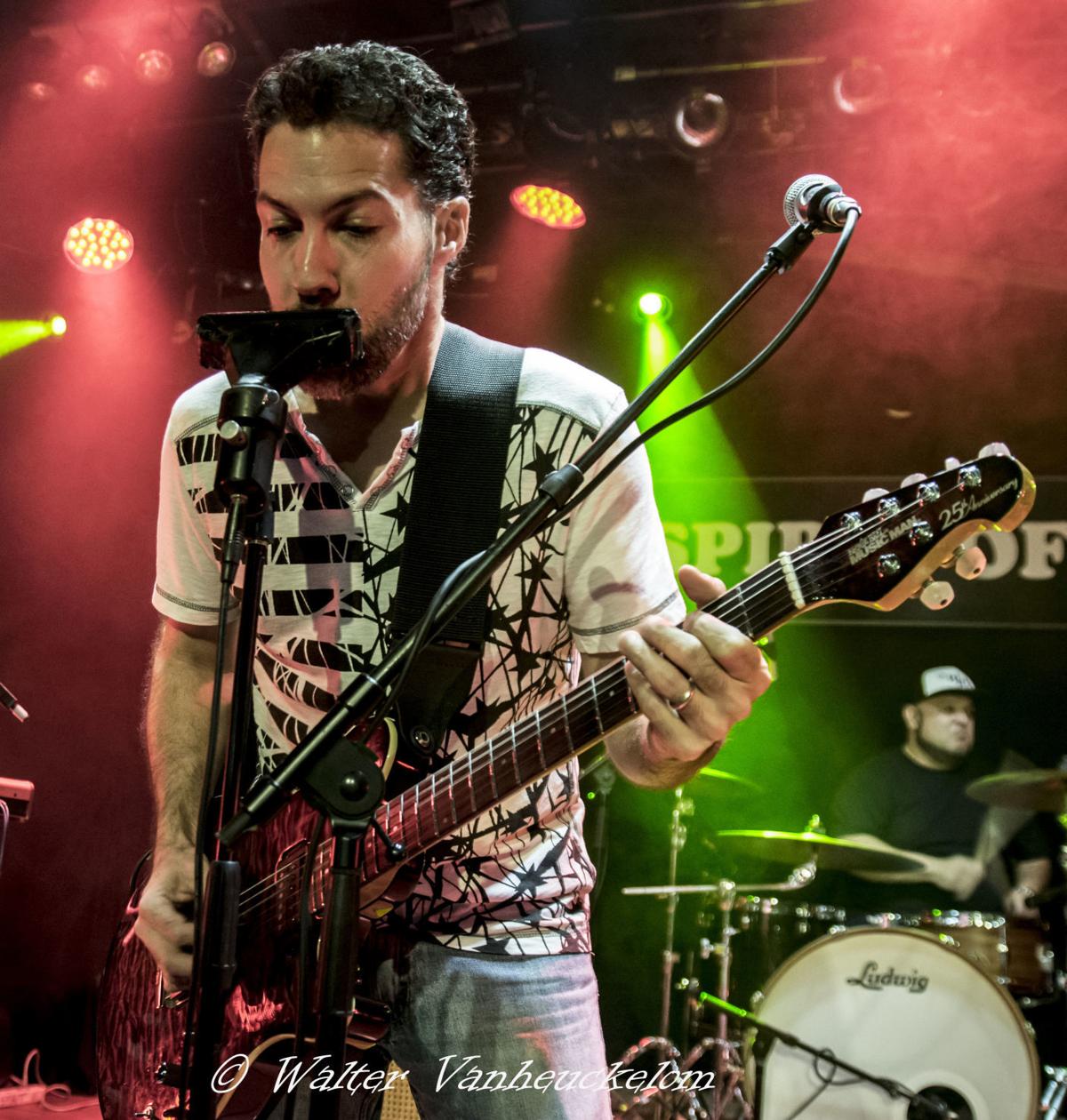 Texas musician Hamilton Loomis set to teach blues harp at Vangarde Arts