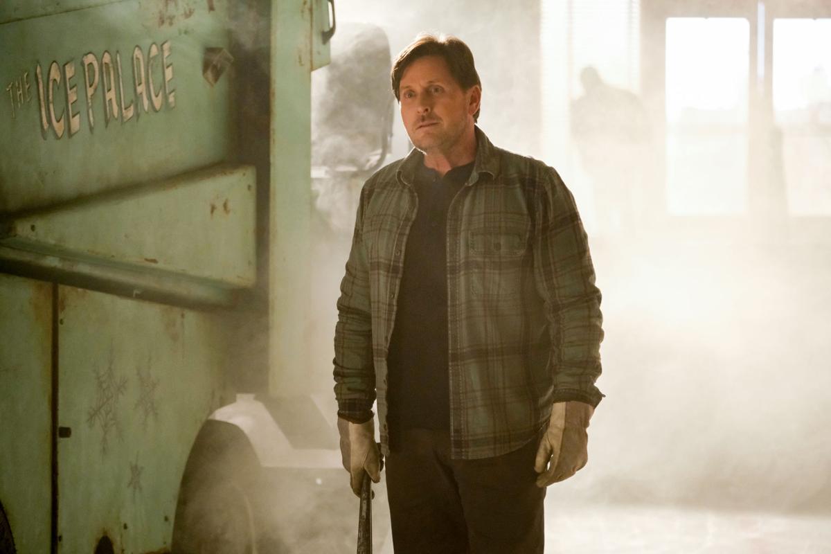 Mighty Ducks Emilio Estevez Return To The Ice In New Series Television Siouxcityjournal Com Mighty Ducks Emilio Estevez Return To The Ice In New Series Television Siouxcityjournal Com
