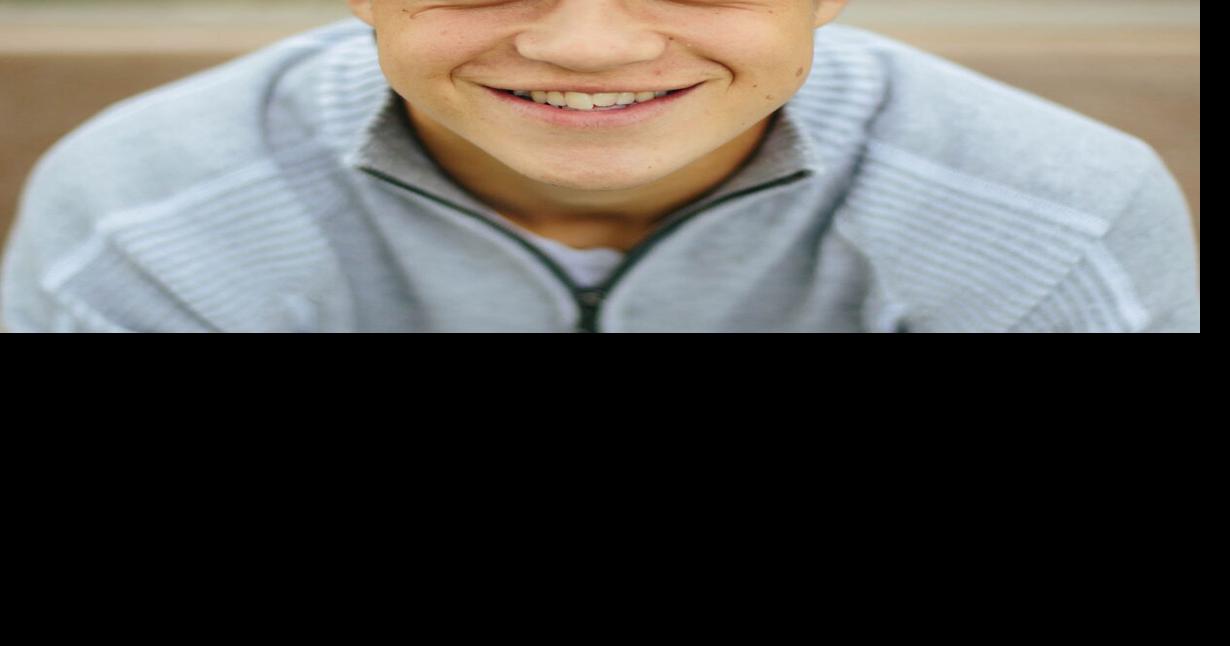 Sheldon wins district meet at Landsmeer