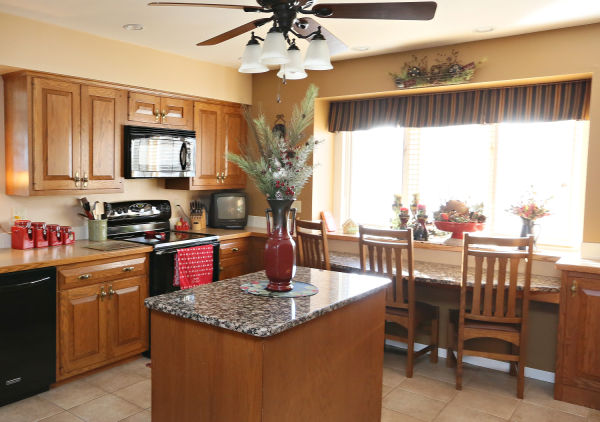 Northwestern College President's Home, kitchen