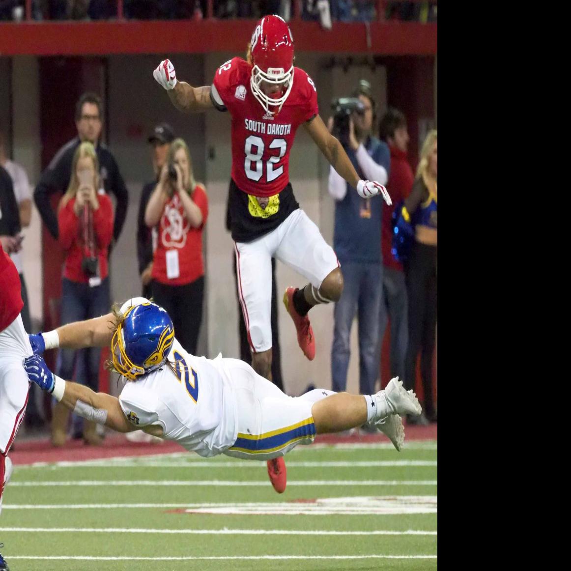 South Dakota State Clips Coyotes Usd Siouxcityjournal Com