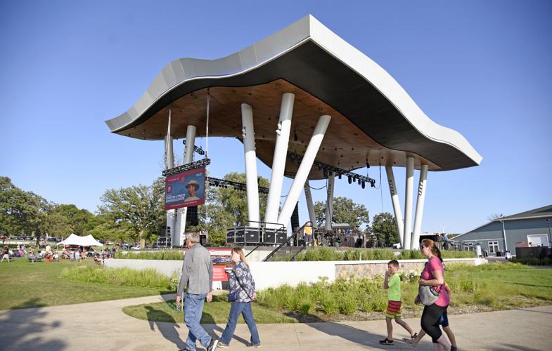 PreservationPlazaStage_2.jpg