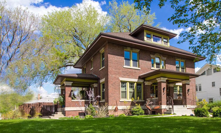 2620 Jackson St, Sioux City - $274,900