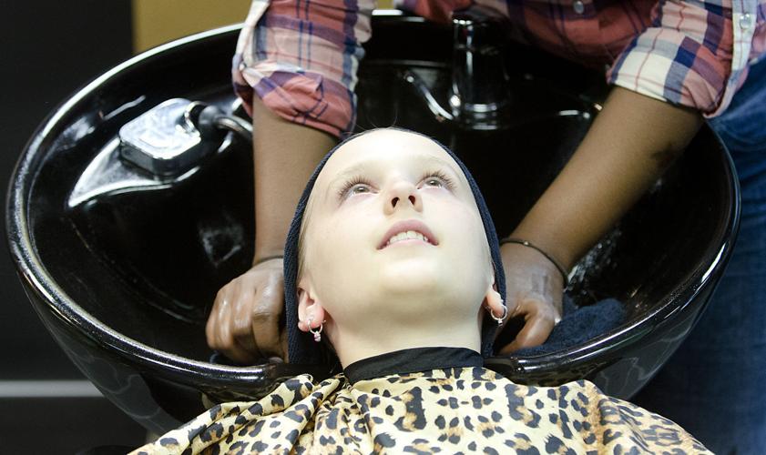 Blowout bar brings hot hair trend to Sioux City