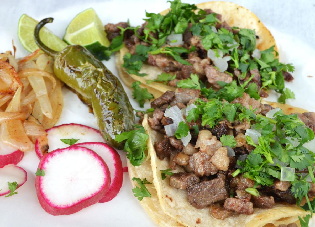 Restaurant On Wheels Tacos Tio Pancho Makes Classic Mexican Street Food Weekender Food Siouxcityjournal Com