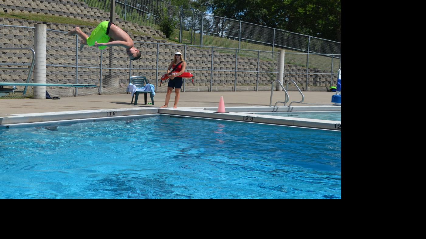 Swimmers take their final dives at Leeds Pool | News ...