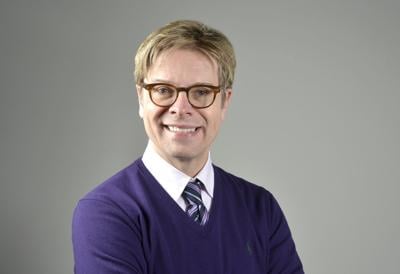 Sioux City Journal editor Bruce Miller