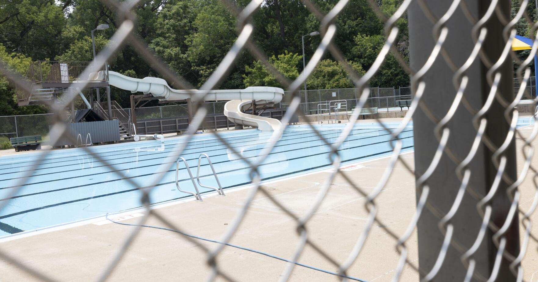 Deputies staffing Sioux City pool, after melee - Vimarsana News
