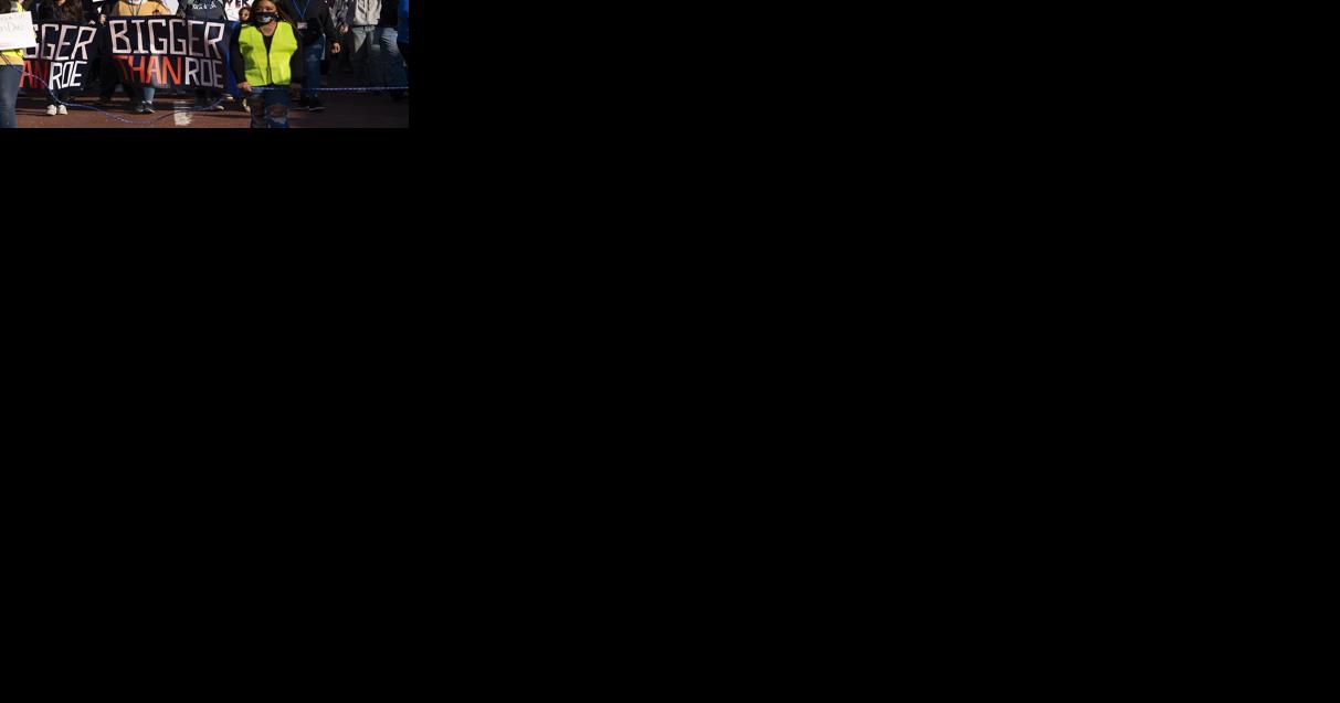 Judge rules Texas abortion ban too restrictive for women with pregnancy complications