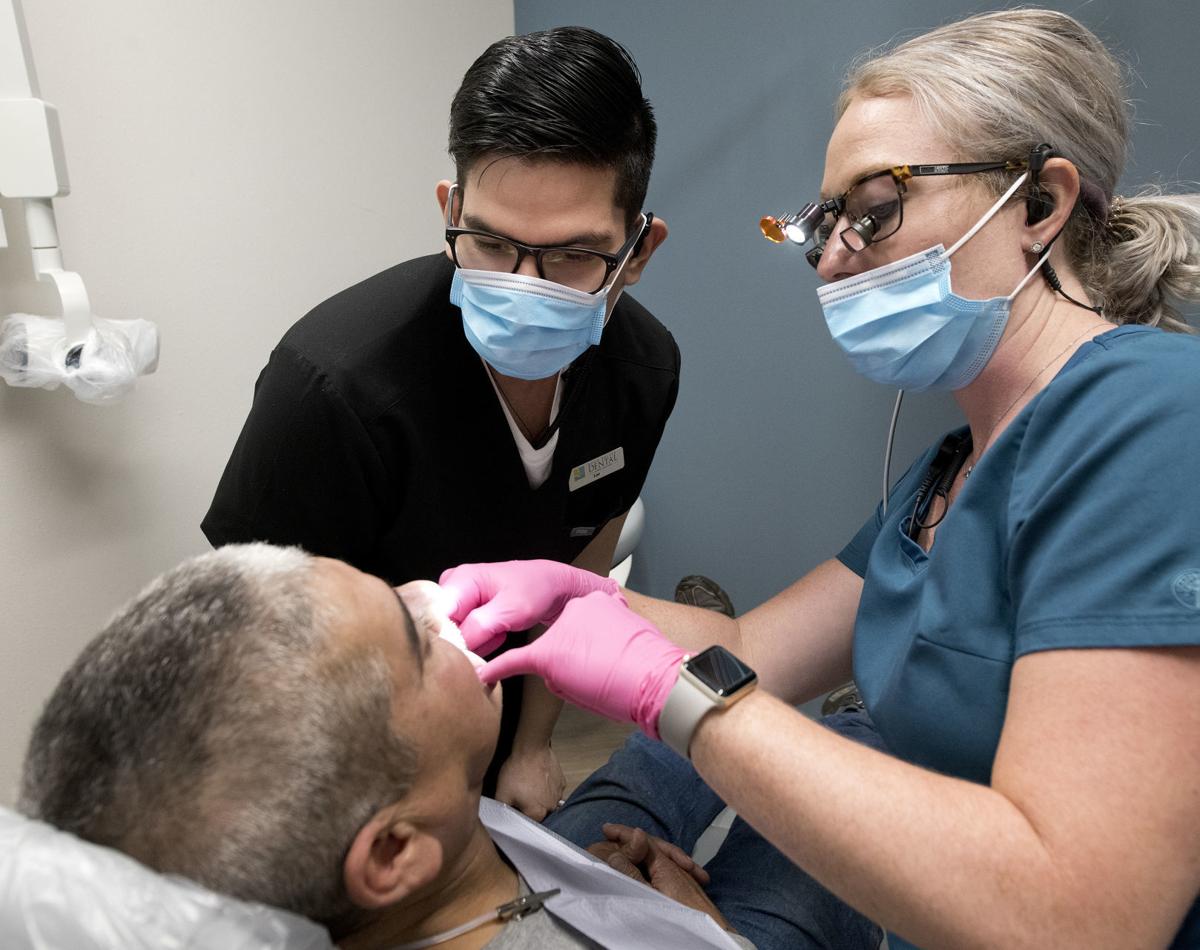 Dentist Hours A Week  : I Am Expecting Around 50 Hours.