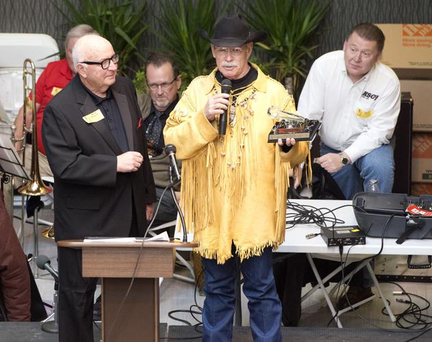 2016 Little Yellow Dog Auction