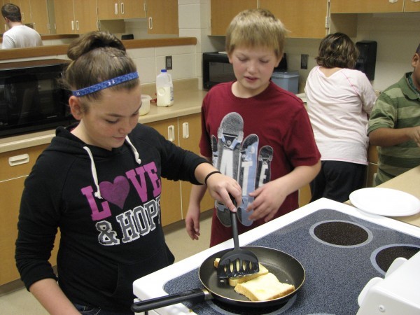 Brain food: Middle schoolers learn cooking fundamentals at 'Chef's Club ...