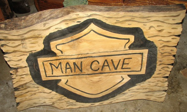 Chainsaw artist Jeff Klatt 