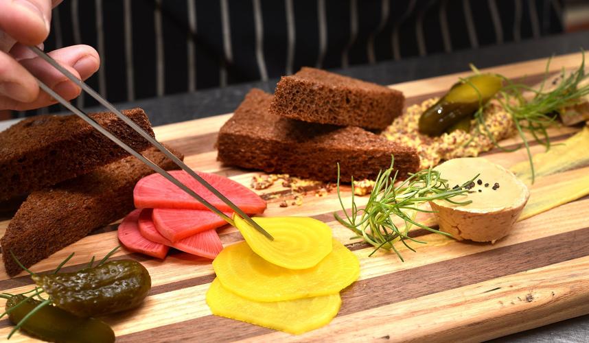 Kahill's chef Rick Bower