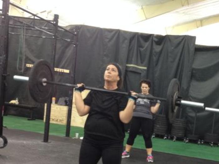 Challenge Sense Of Community Fuel Crossfit Craze Local Lifestyles Siouxcityjournal Com