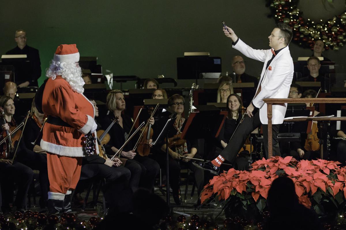 Sioux City Symphony brings holiday cheer to Orpheum with songs, Santa
