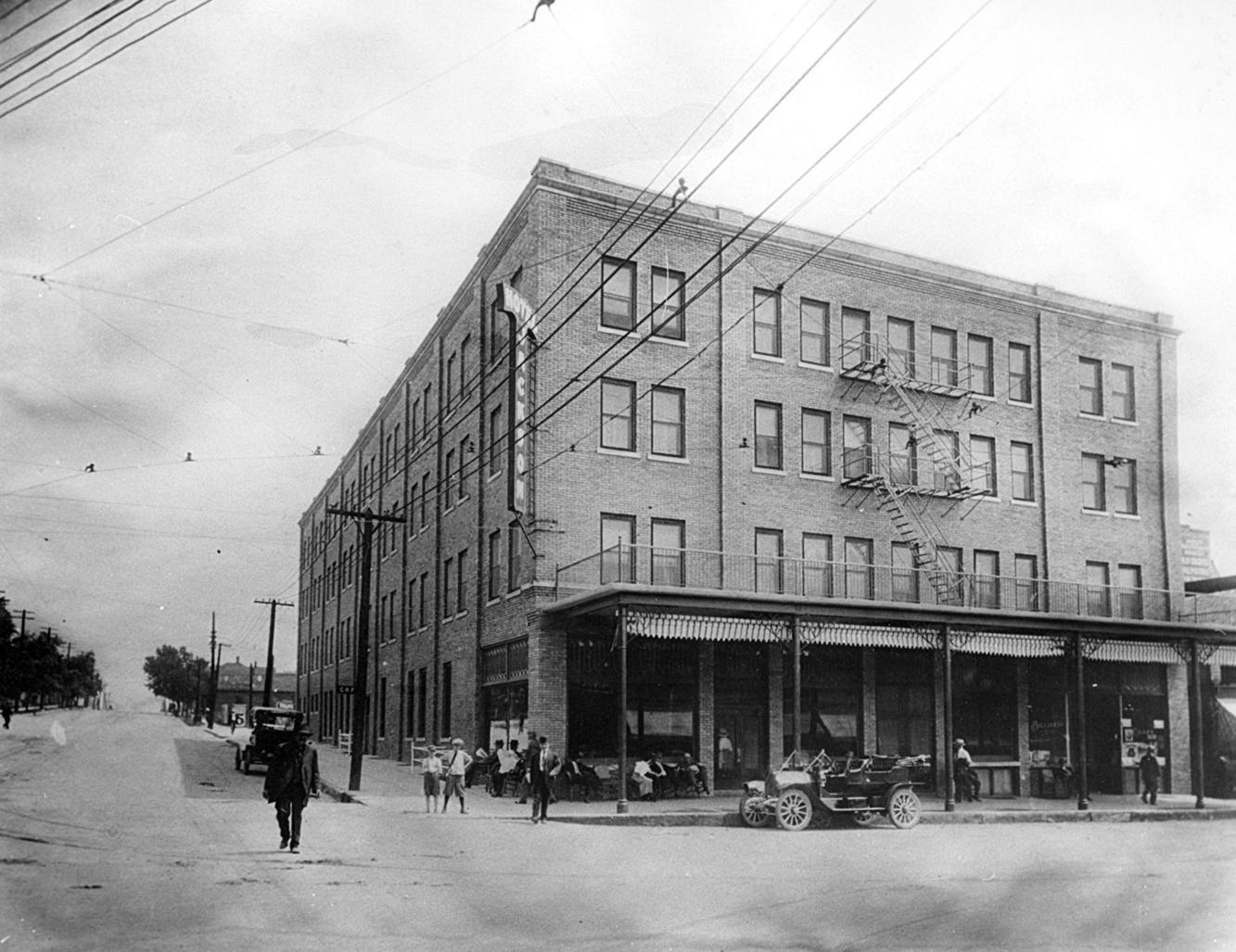 18 photos of Sioux City hotels from yesteryear