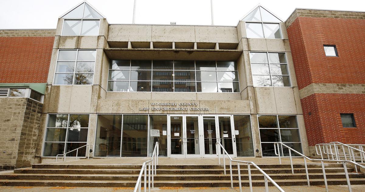 Former inmate sues Woodbury County Jail over medical care