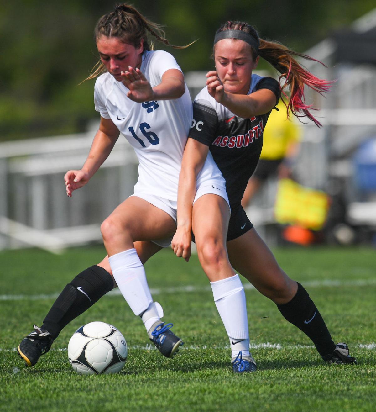 Photos Bishop Heelan Girls Soccer At 21 State Tournament Soccer Siouxcityjournal Com