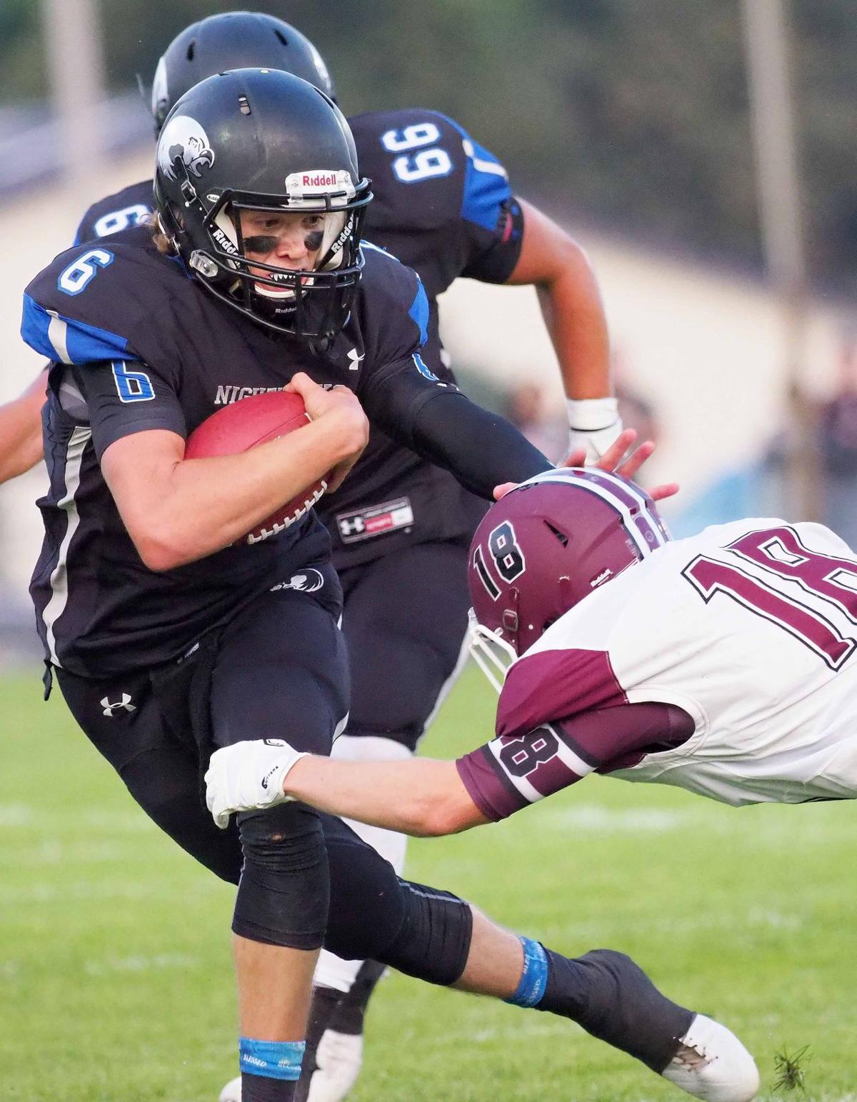 Prep Football Van T Hul Throws 4 Td Passes In Bhrv Win Football