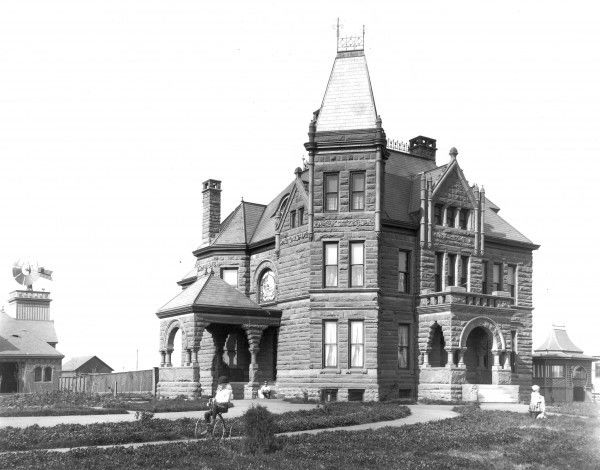 Garretson Home