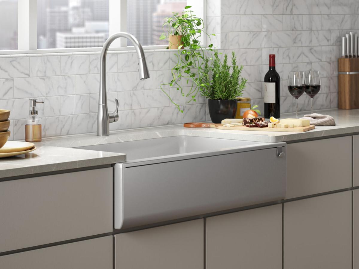 Plumber: Homeowner needs a hand with some touchless tips | Siouxland Homes 4 ATHOME-PLUMBER-TOUCHLESS-KITCHENFAUCET-MCT