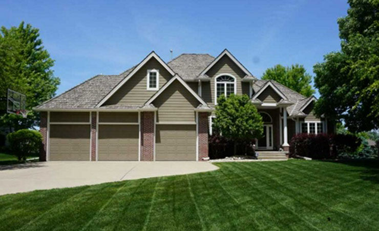 639 Monterey Trail, Dakota Dunes $639,500