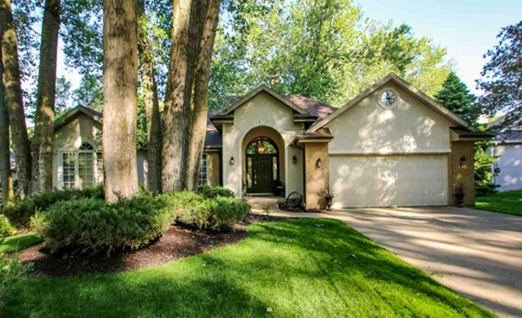 359 N. Royal Troon, Dakota Dunes $335,000