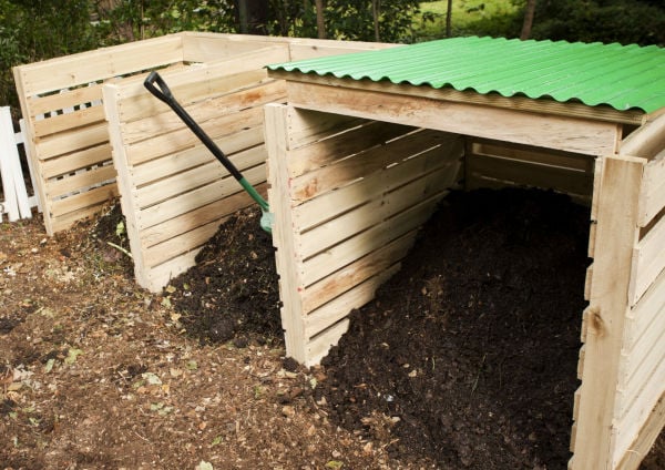 Gardener: Building a simple pallet composting bin | Home 