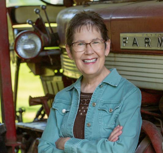 Le Mars native pens mysteries with a Northwest Iowa connection