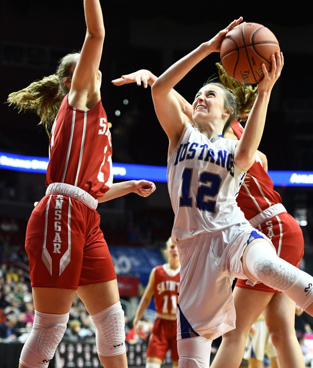 Newell Fonda Wins 53rd Straight With 84 33 Win Over Saint Ansgar