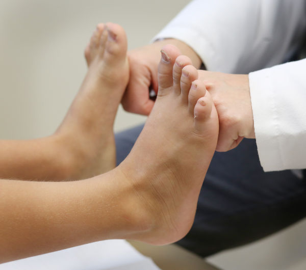 Podiatrists: Athletes should get foot, ankle pain checked out ...