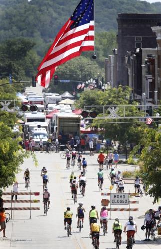 RAGBRAI travels to Cherokee