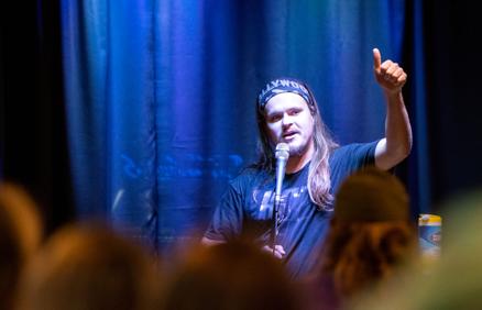 Comics MCing Comedy for a Cause for Siouxland Foster Closet - Vimarsana News