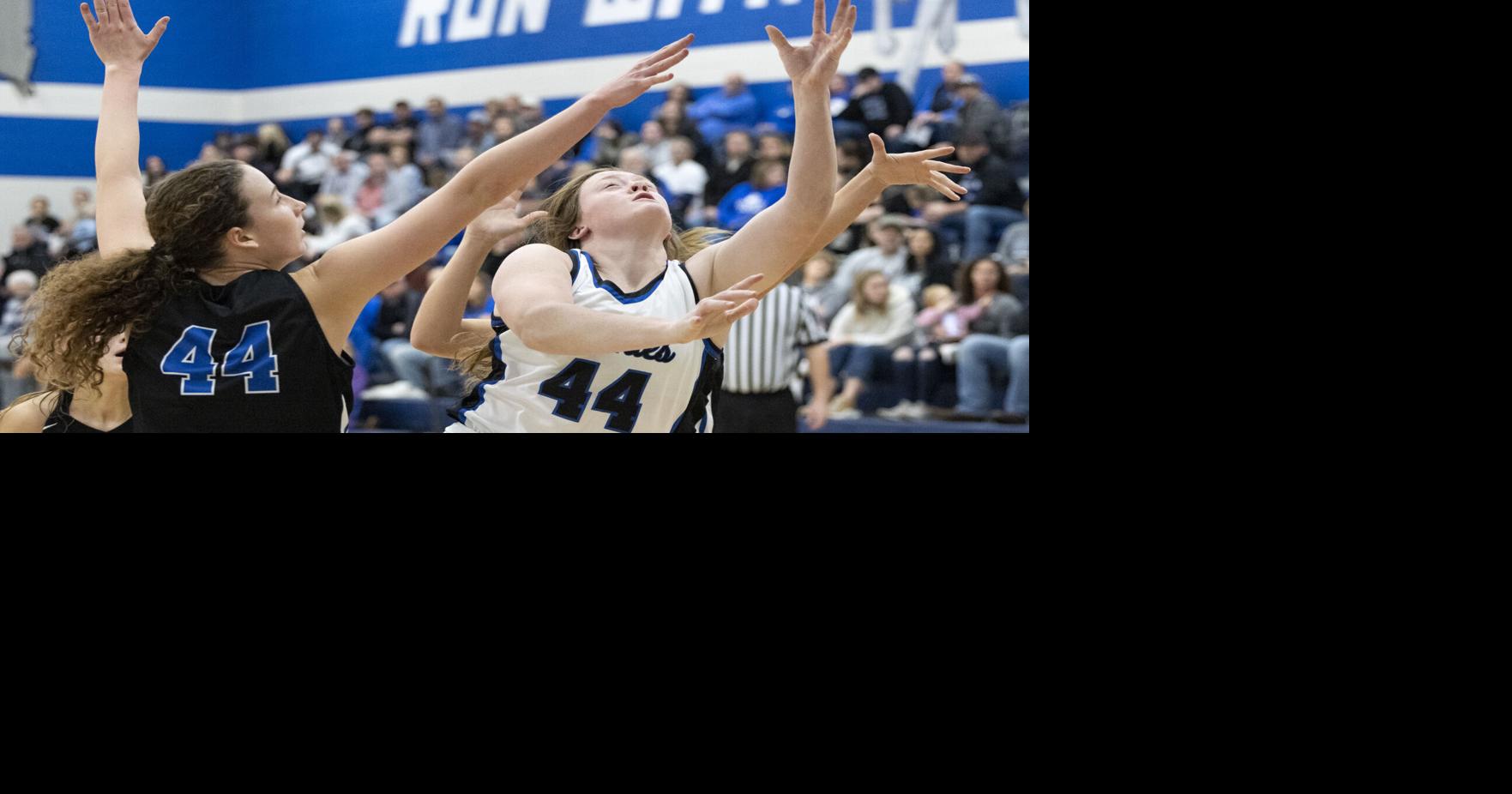 PHOTOS Elk PointJefferson vs Ponca basketball