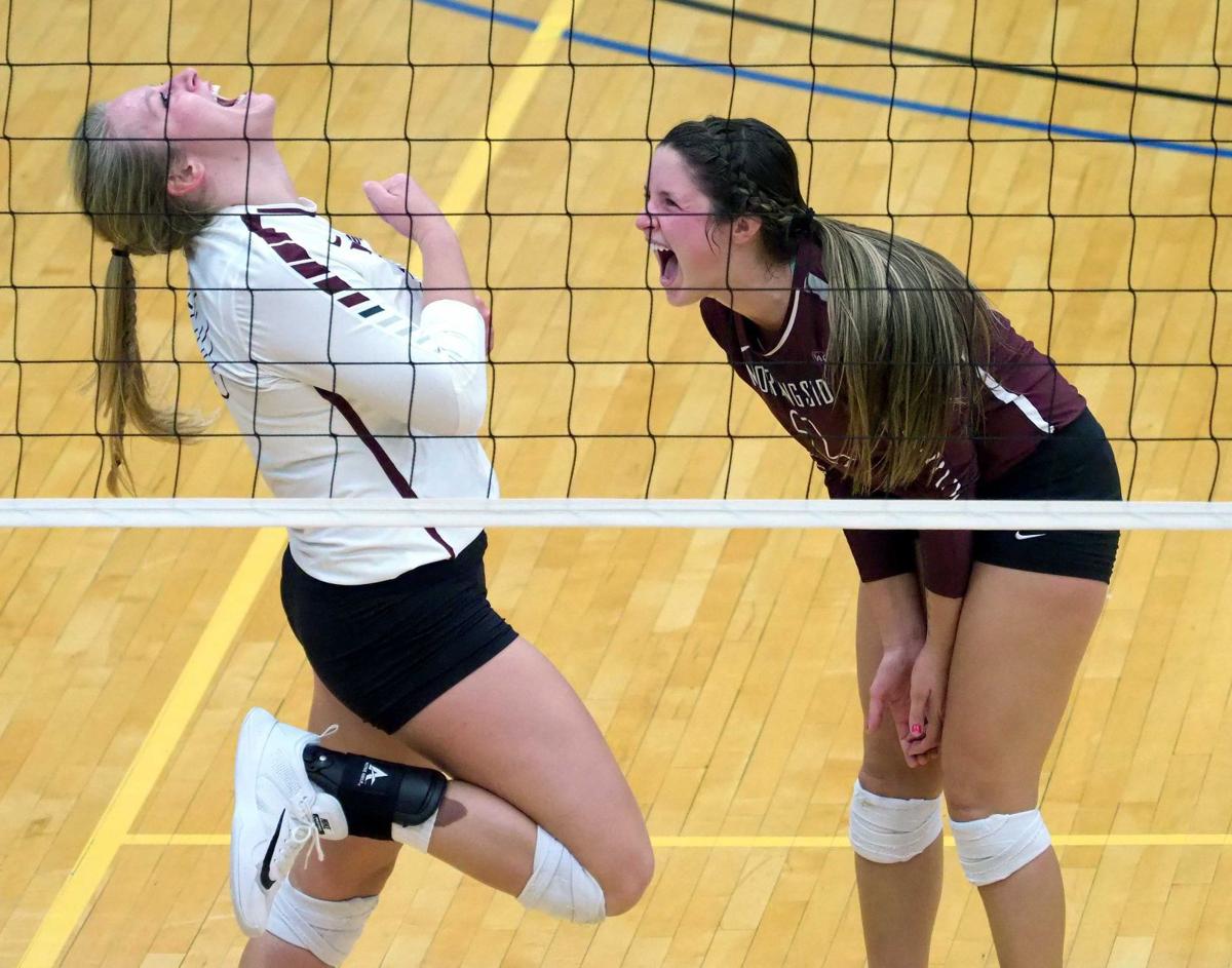 Photos: Morningside at Briar Cliff volleyball | College Volleyball